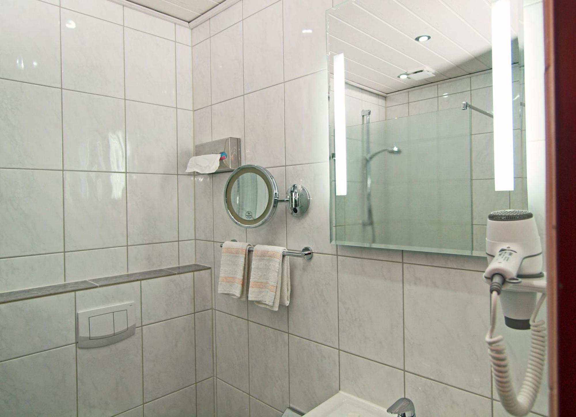 Waldhotel Felsenkeller Bad Iburg Luaran gambar